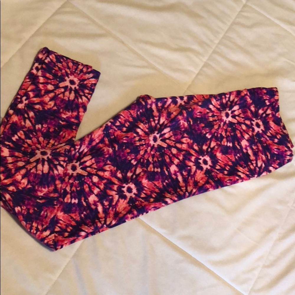 Lula Roe Pink & Purple Tie-Dye Leggings